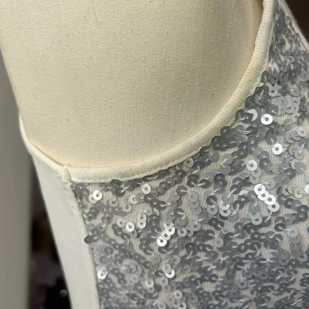 Old navy sequins tank top size XS cream/white and silver all over the front - Picture 6 of 8